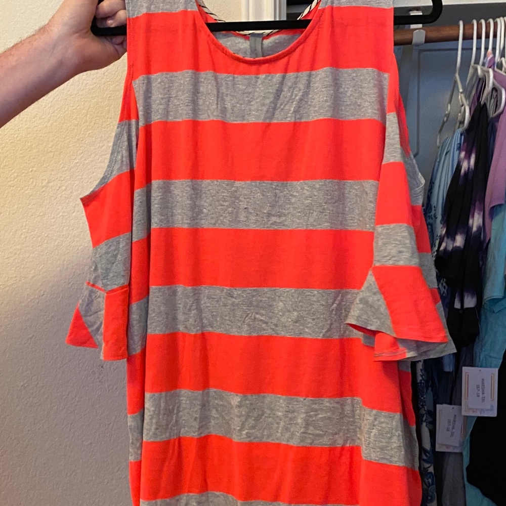 3xl open shoulder striped shirt